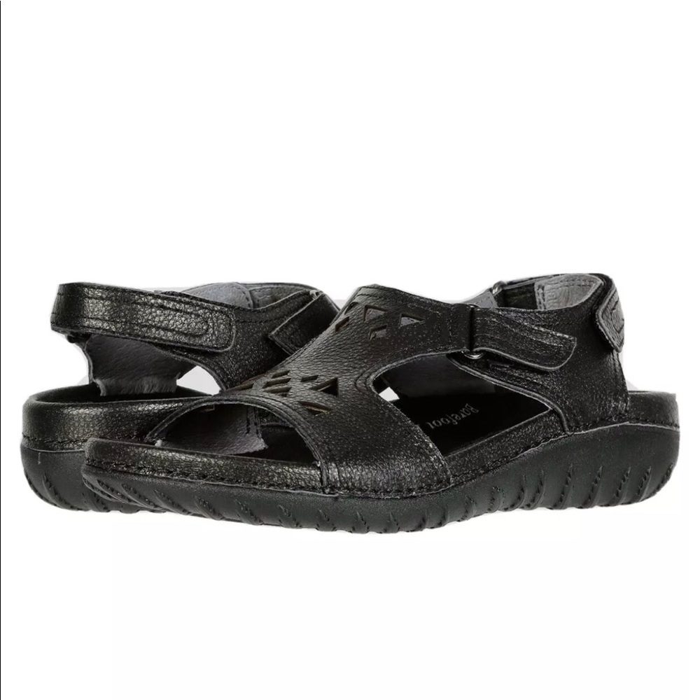 NIB DREW Embark 7W Black Comfort sandal